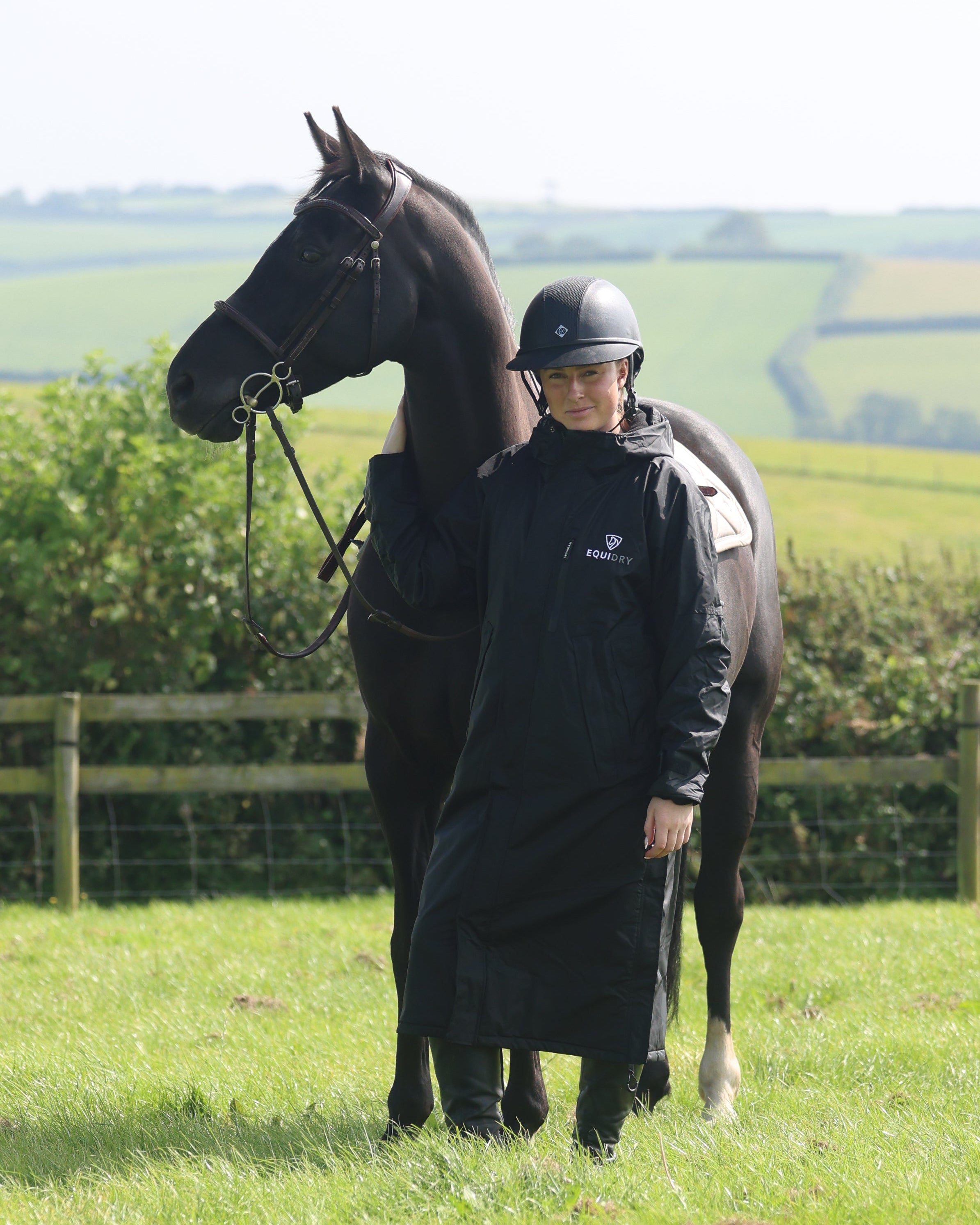 EQUIDRY Equestrian Lite | Ladies Waterproof Horse Riding Jacket |Black