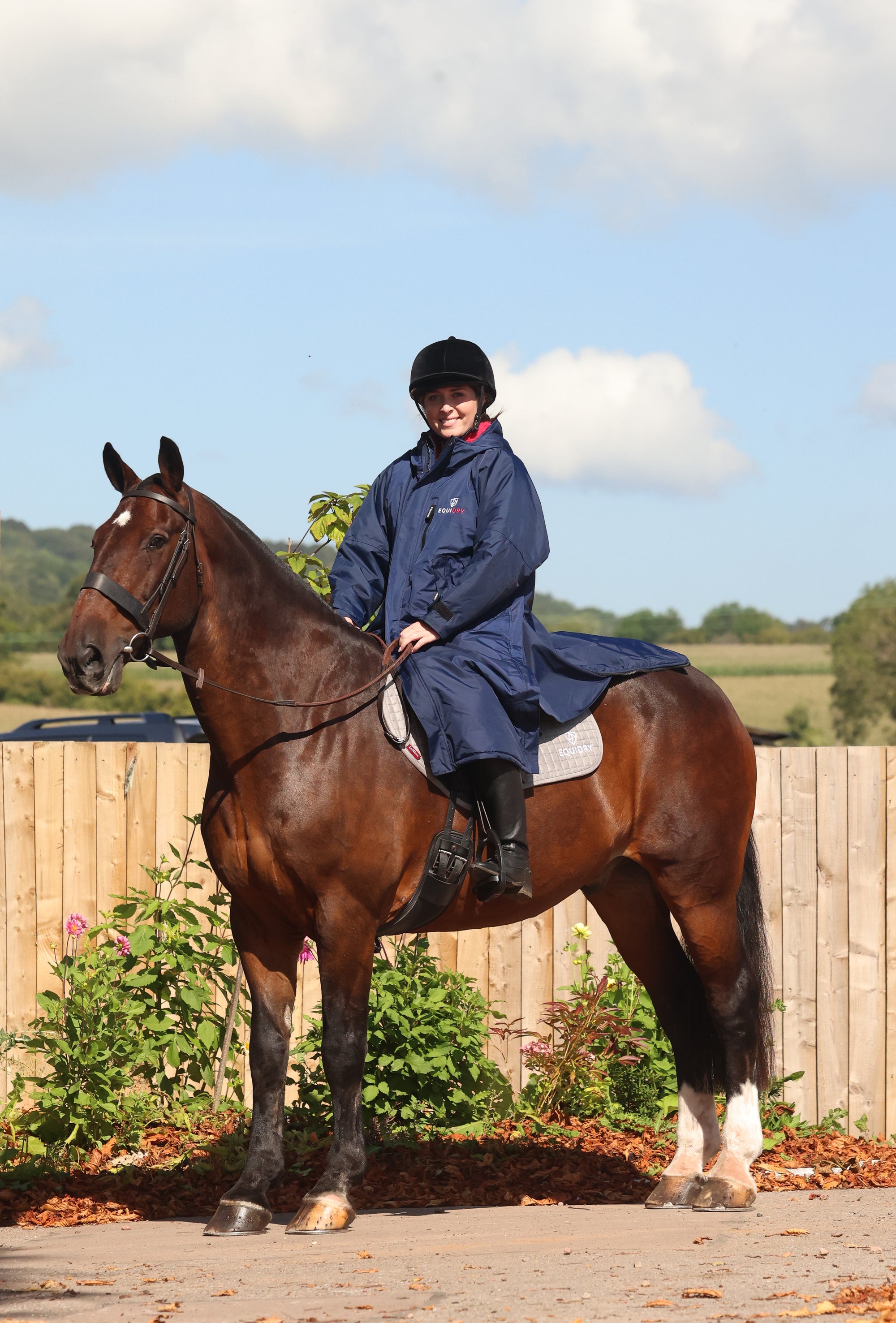 Evolution Women&#39;s | Thick Fleece | Fixed Hood | Navy/Raspberry