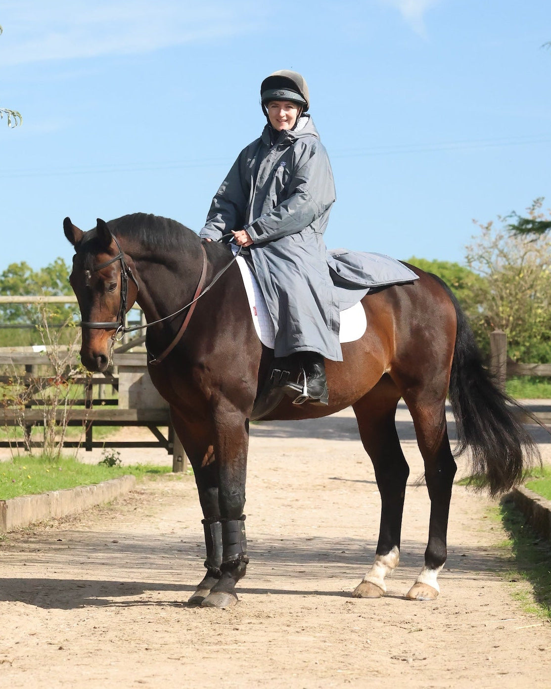 Stylish Grey Waterproof EQUIDRY Horse Riding Coat with Faux Fur Hood