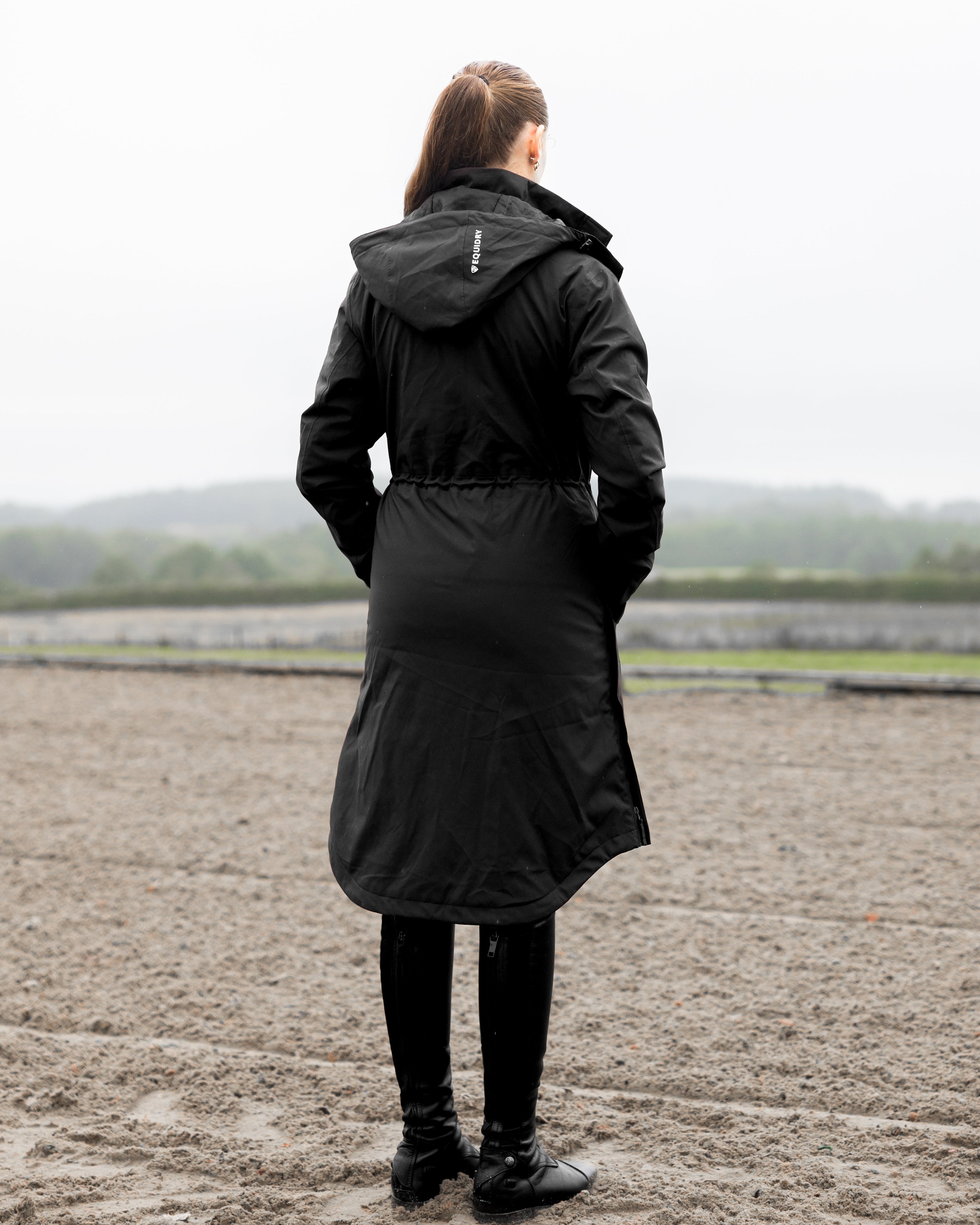 Jupe longue noire en simili cuir avec fermeture éclair 59 (D'occasion Jupe longue noire en simili cuir avec fermeture éclair 59 (D'occasion
