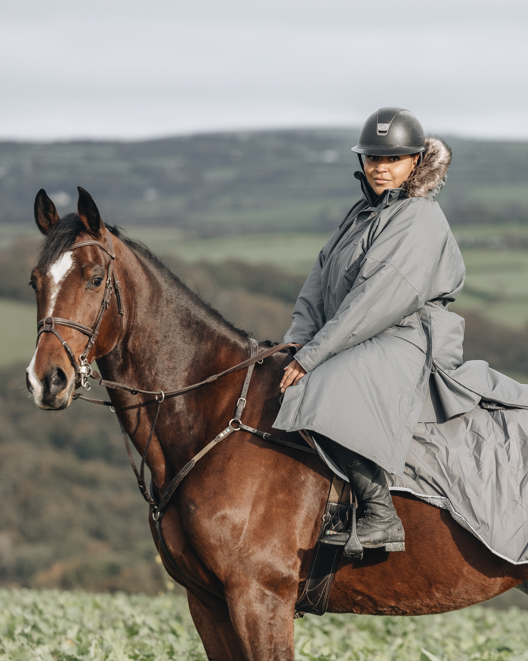 Coats for horse online riding